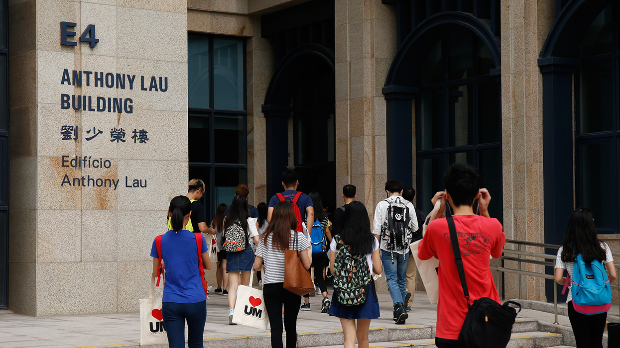 campus-runs-smoothly-on-first-day-of-new-semester-university-of-macau